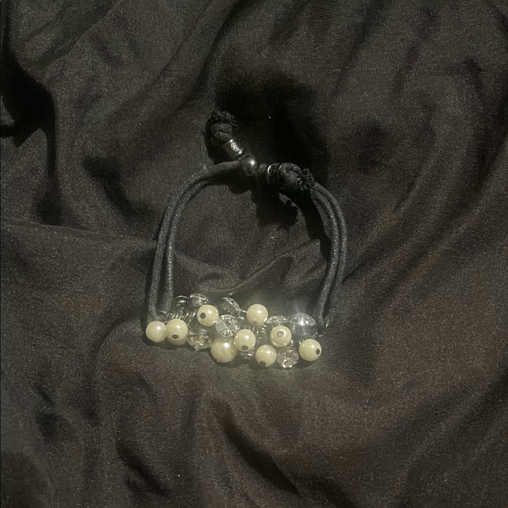 Avon Black and Cream Bracelet